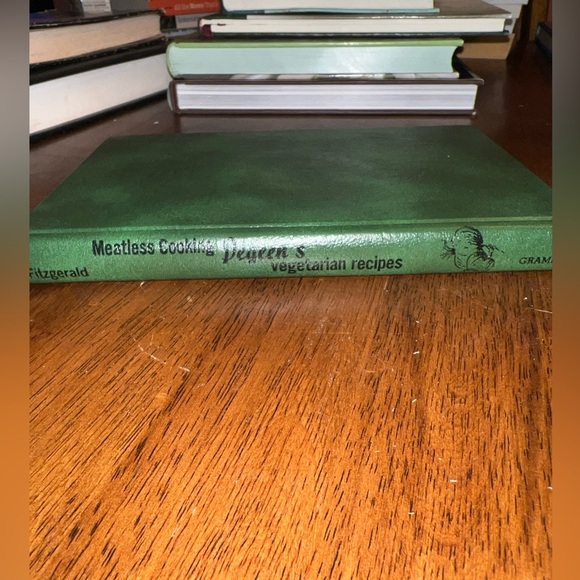 VINTAGE 1968 Meatless Cooking Pegeen’s Vegetarian Recipes - Picture 5 of 13